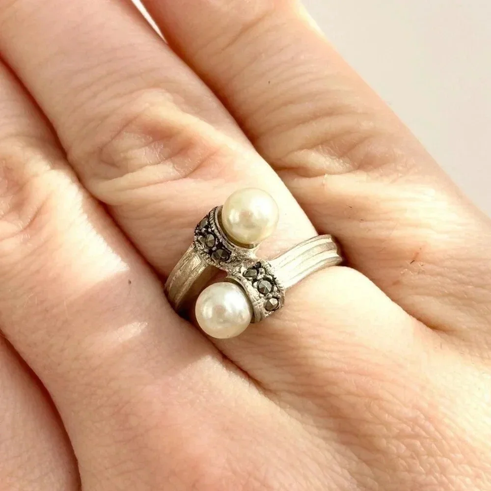 Sterling Faux Pearl Marcasite Adorned Vintage 925 Stamped Wrap Ring - sz 6